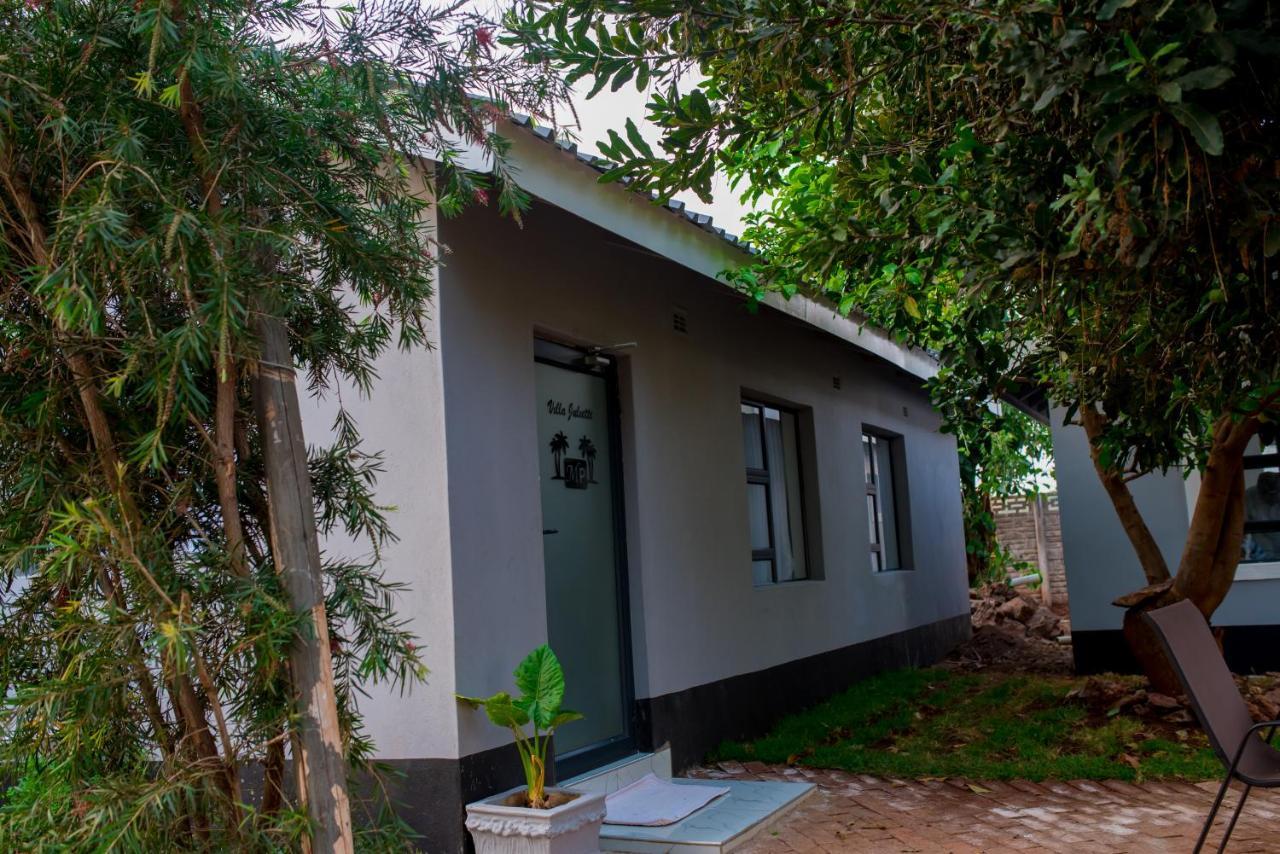 Mt Pleasant Bed And Breakfast Ltd Harare Bagian luar foto