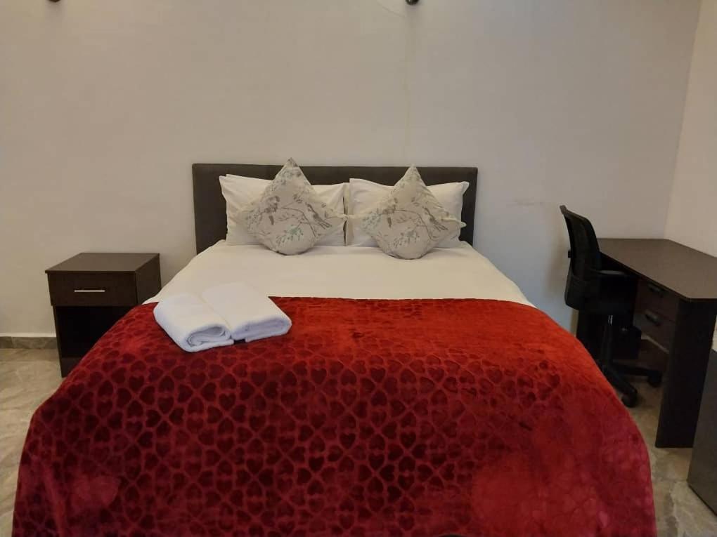 Mt Pleasant Bed And Breakfast Ltd Harare Bagian luar foto