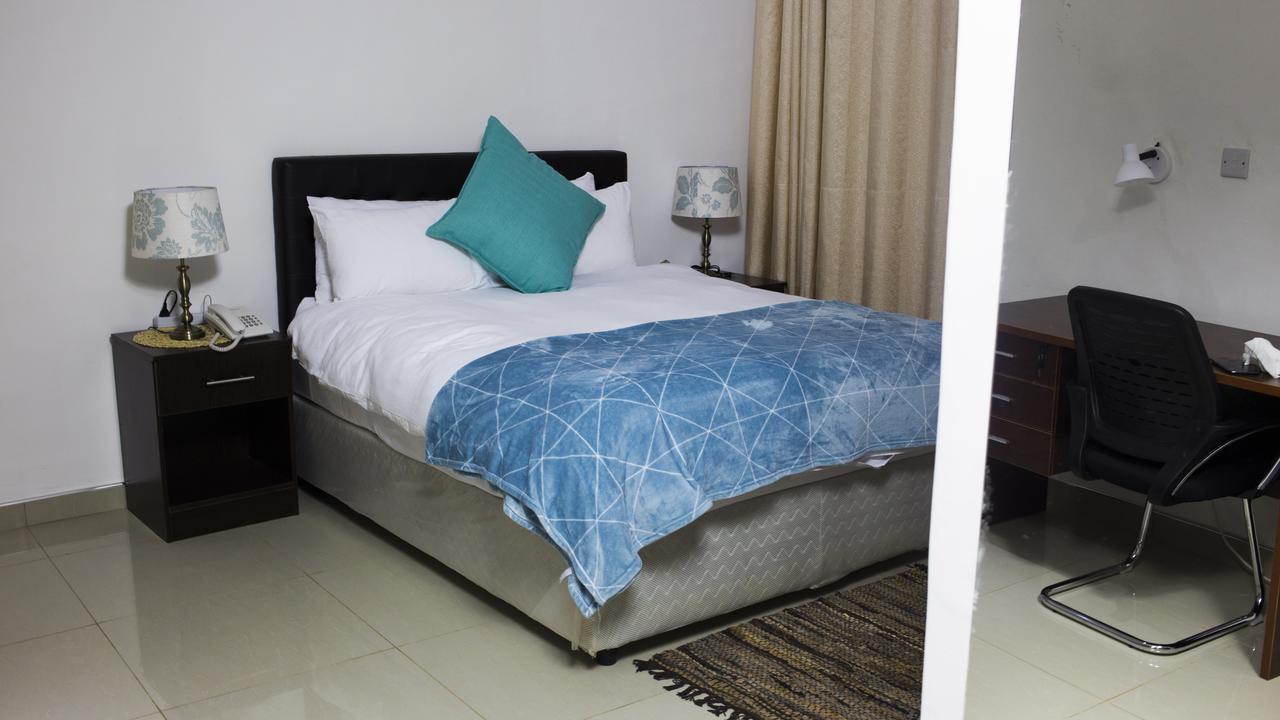 Mt Pleasant Bed And Breakfast Ltd Harare Bagian luar foto