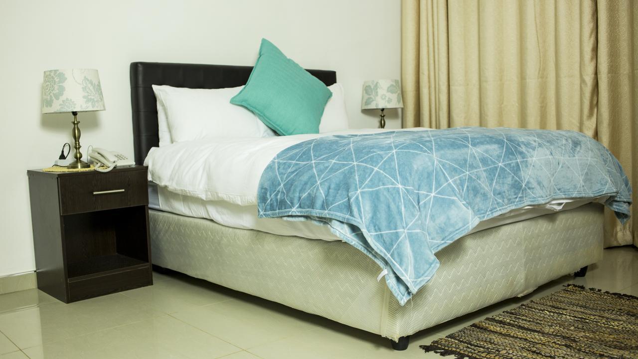 Mt Pleasant Bed And Breakfast Ltd Harare Bagian luar foto