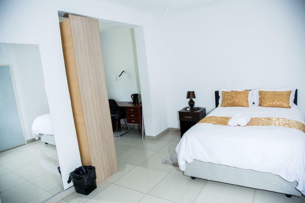 Mt Pleasant Bed And Breakfast Ltd Harare Bagian luar foto